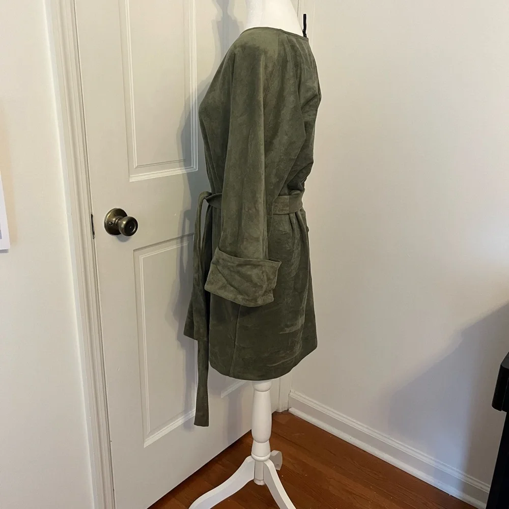 BCBG Dress - Picture 3 of 4